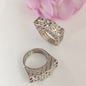 انگشتر زنانه نقره روس تراش کد 1022