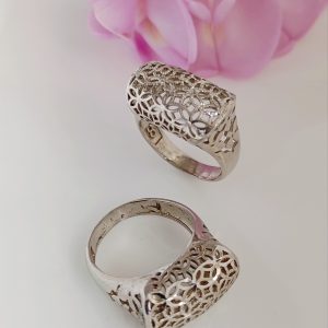 انگشتر زنانه نقره روس تراش کد 1021