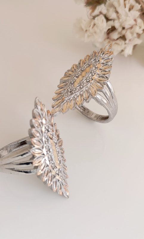 خرید انگشتر زنانه تراش دورنگ برگ درشت