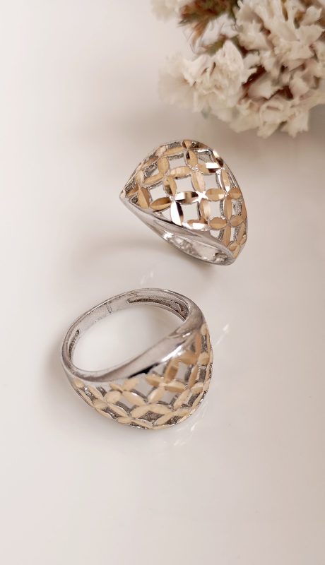 خرید انگشتر زنانه تراش دورنگ توری درشت